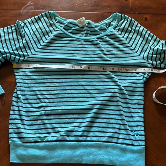Pink Victoria’s Secret Size XS Blue Striped Knit Top Long Sleeves - Picture 8 of 9